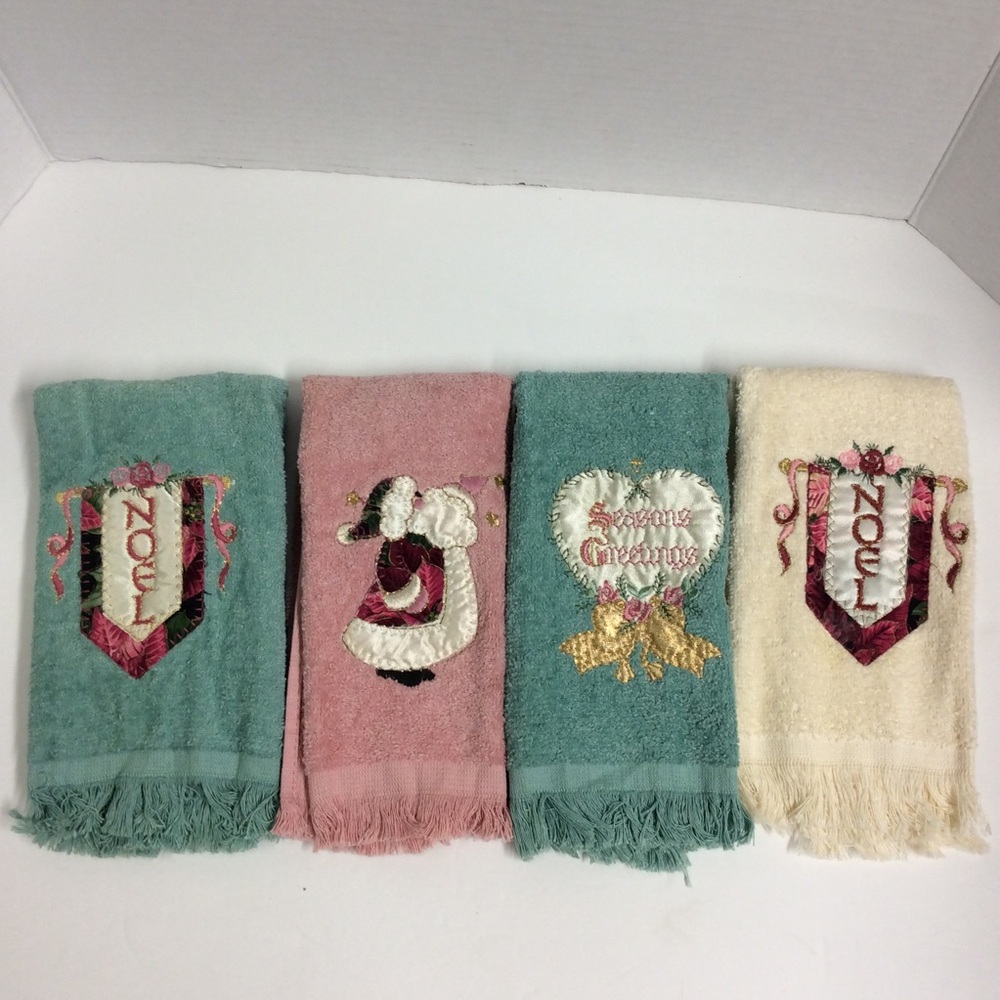 VTG Cannon 4 Embroidered Christmas Finger Towels